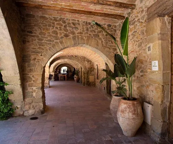 Arcs De - Adults Only 4* Monells