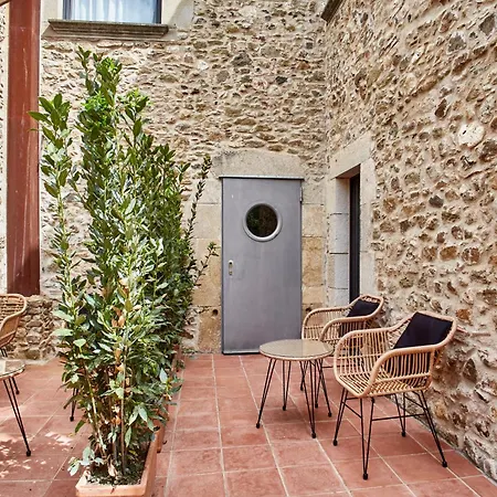 Arcs De - Adults Only Monells
