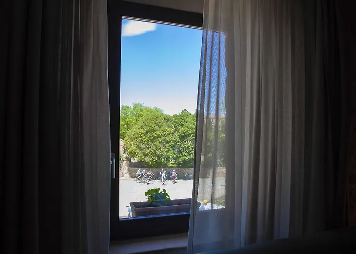 Arcs De - Adults Only 4* Monells