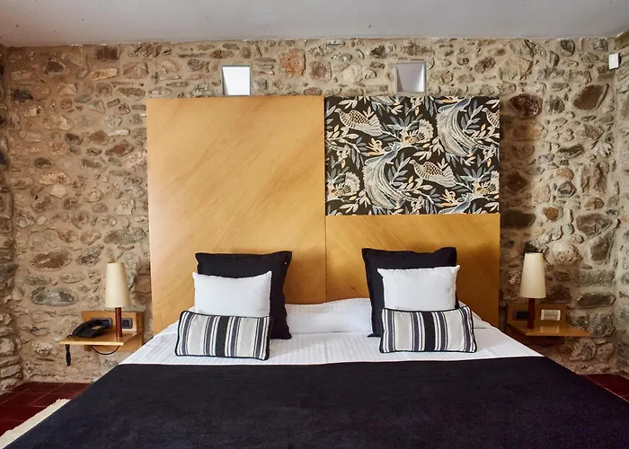 Arcs De - Adults Only 4* Monells