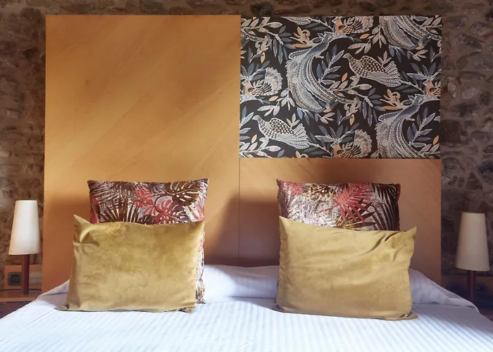 Arcs De - Adults Only 4* Monells
